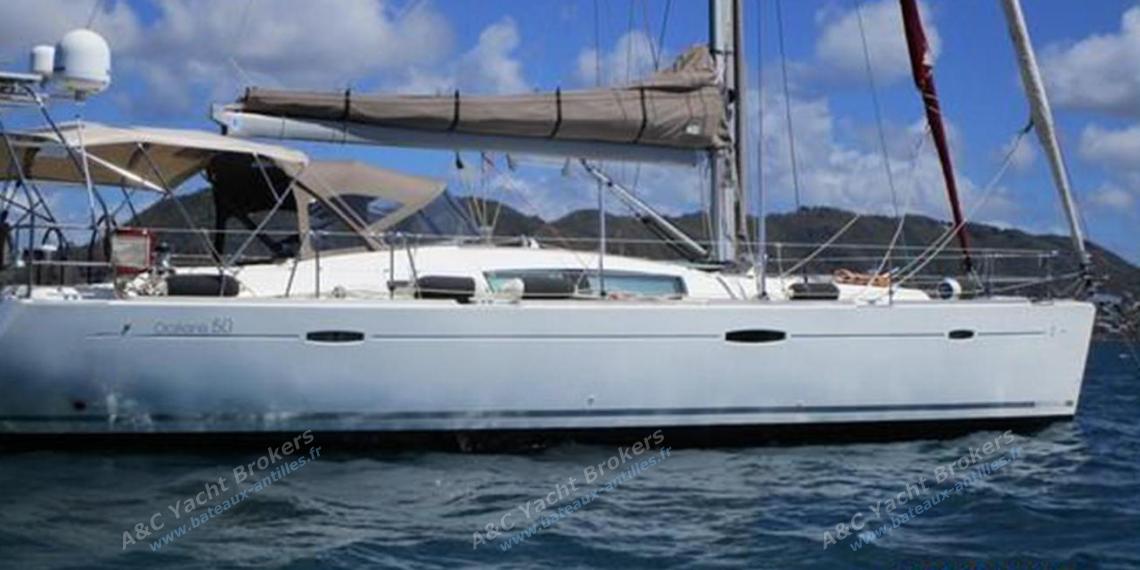 Oceanis 50 : At anchor Oceanis 50 : At anchor