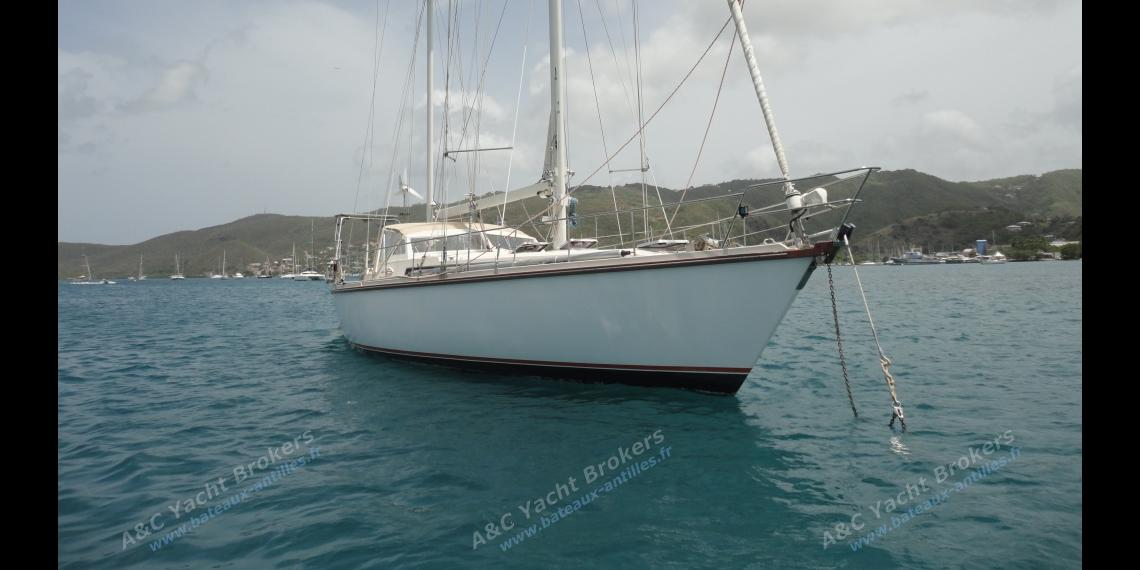 Super Maramu 2000 : At anchor Super Maramu 2000 : At anchor