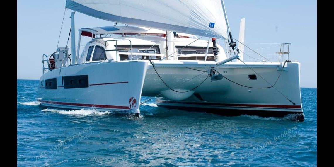 Catana 42 version propriétaire : Navigating Catana 42 version propriétaire : Navigating