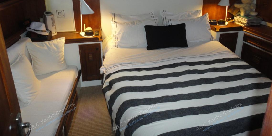 Cheoy Lee Europa 53’ : Guest cabin Cheoy Lee Europa 53’ : Guest cabin