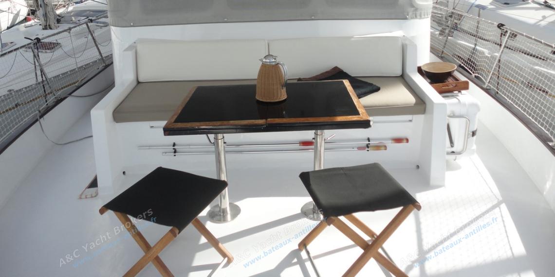 Cheoy Lee Europa 53’ : Table and settees on forward deck Cheoy Lee Europa 53’ : Table and settees on forward deck