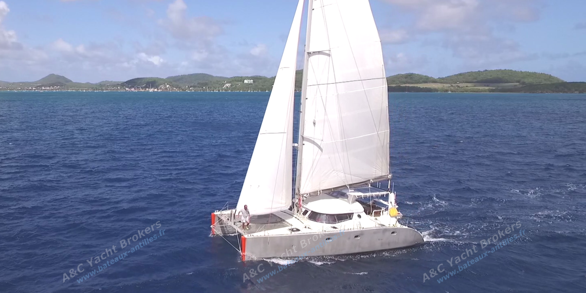 Amateur Katalu 42 : Navigating on the wind Amateur Katalu 42 : Navigating on the wind