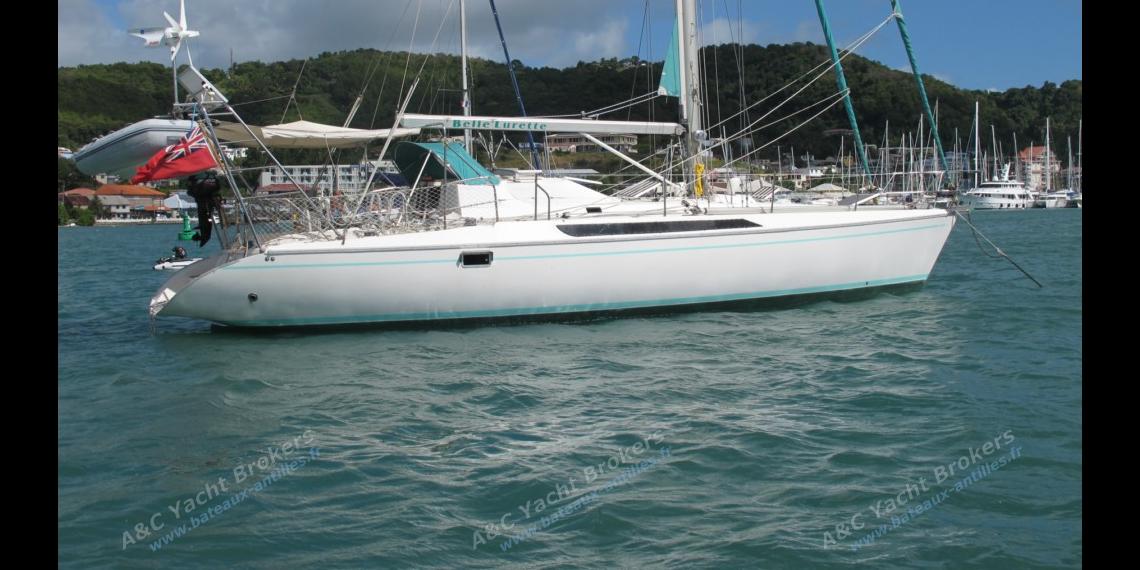 At anchor in Martinique - Jeanneau Espace 1300, Used (1983) - Martinique (Ref 314) At anchor in Martinique - Jeanneau Espace 1300, Used (1983) - Martinique (Ref 314)