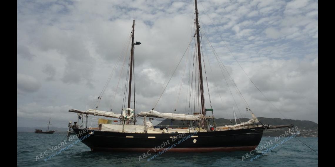The Pacifique at anchor in Martinique - Sheeps & Jachtboow Gaf-rigged ketch, Used (1984) - Martinique (Ref 334) The Pacifique at anchor in Martinique - Sheeps & Jachtboow Gaf-rigged ketch, Used (1984) - Martinique (Ref 334)