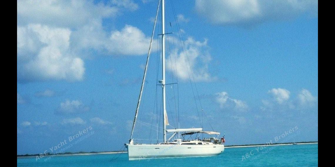 At anchor in The Caribbean - Dufour Yachts Dufour 525 Grand'Large, Used (2008) - Guadeloupe (Ref 360) At anchor in The Caribbean - Dufour Yachts Dufour 525 Grand'Large, Used (2008) - Guadeloupe (Ref 360)