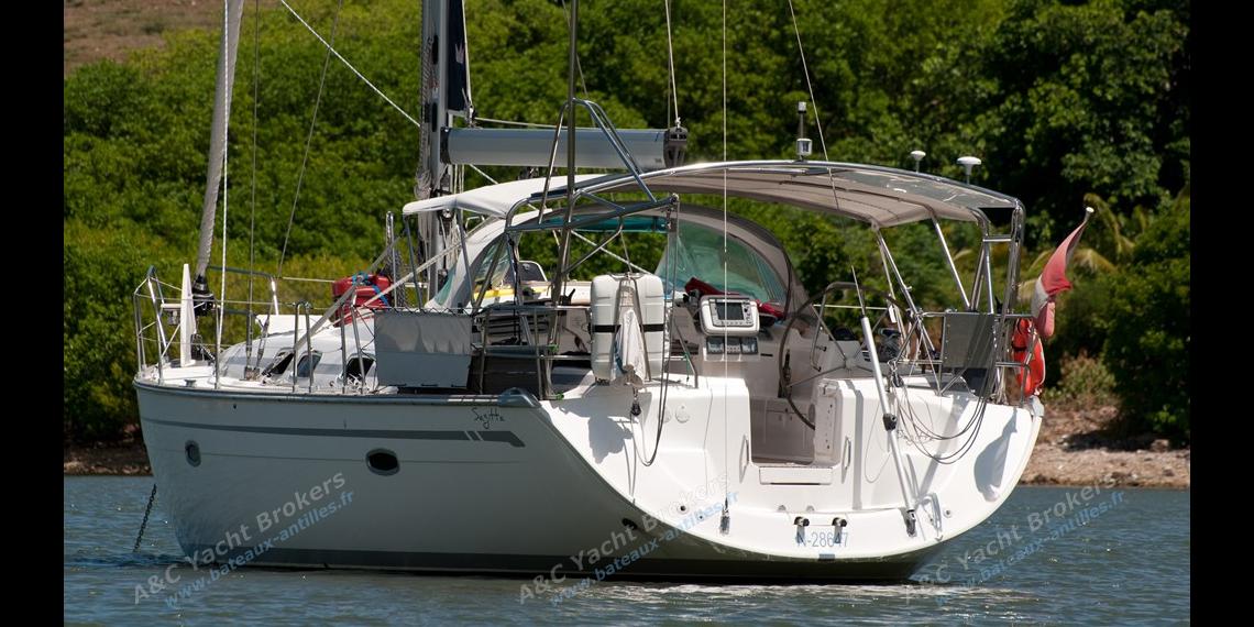 At anchor - Bavaria Yachts Bavaria 46 Cruiser, Used (2009) - Martinique (Ref 447) At anchor - Bavaria Yachts Bavaria 46 Cruiser, Used (2009) - Martinique (Ref 447)