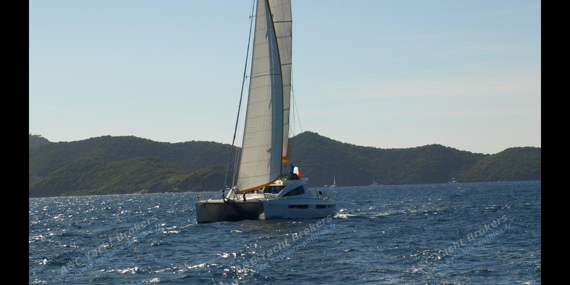 Navigating - Alliaura Marine Privilege 615, Used (2007) - Martinique (Ref 465) Navigating - Alliaura Marine Privilege 615, Used (2007) - Martinique (Ref 465)