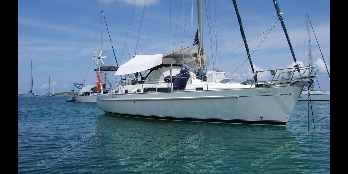 At anchor - Beneteau Oceanis 40 CC, Used (1997) - Martinique (Ref 470) At anchor - Beneteau Oceanis 40 CC, Used (1997) - Martinique (Ref 470)