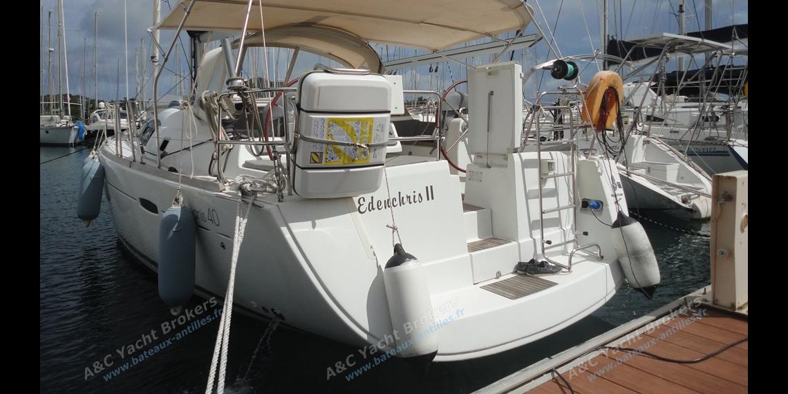 In marina - Beneteau Oceanis 40, Used (2008) - Martinique (Ref 486) In marina - Beneteau Oceanis 40, Used (2008) - Martinique (Ref 486)