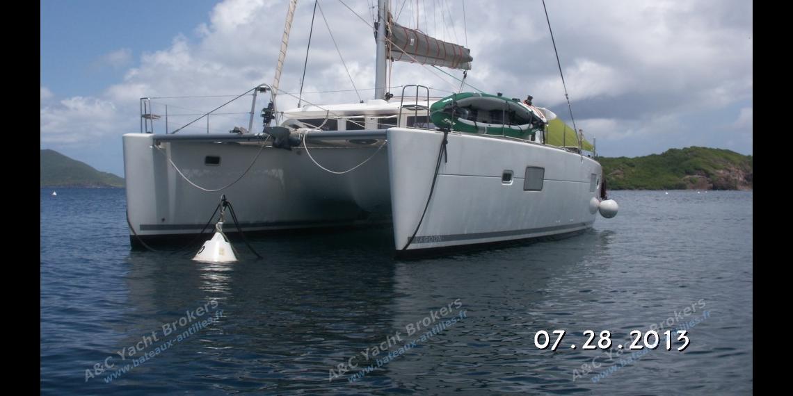 At anchor - Lagoon Lagoon 400 4 cabines, Occasion (2010) - Caribbean (Ref 494) At anchor - Lagoon Lagoon 400 4 cabines, Occasion (2010) - Caribbean (Ref 494)