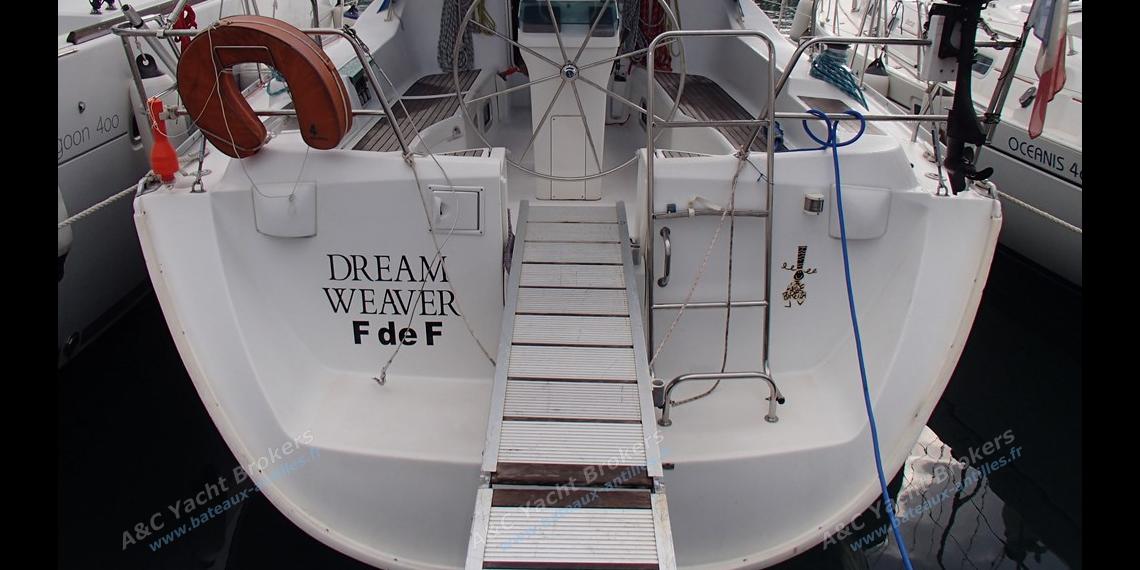 In marina - Beneteau Oceanis 393, Occasion (2001) - Martinique (Ref 496) In marina - Beneteau Oceanis 393, Occasion (2001) - Martinique (Ref 496)