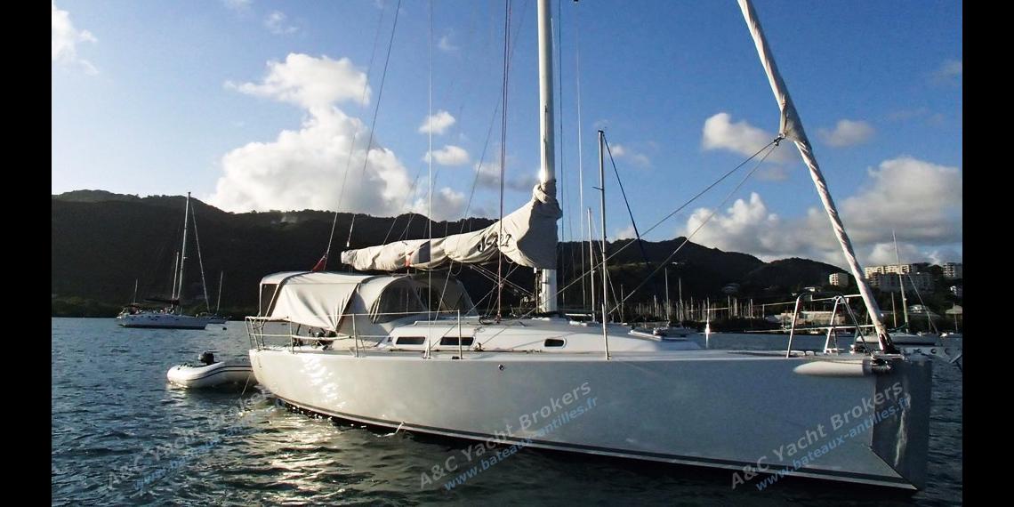J-Boats - J-Composites J 122: At anchor in Martinique J-Boats - J-Composites J 122: At anchor in Martinique