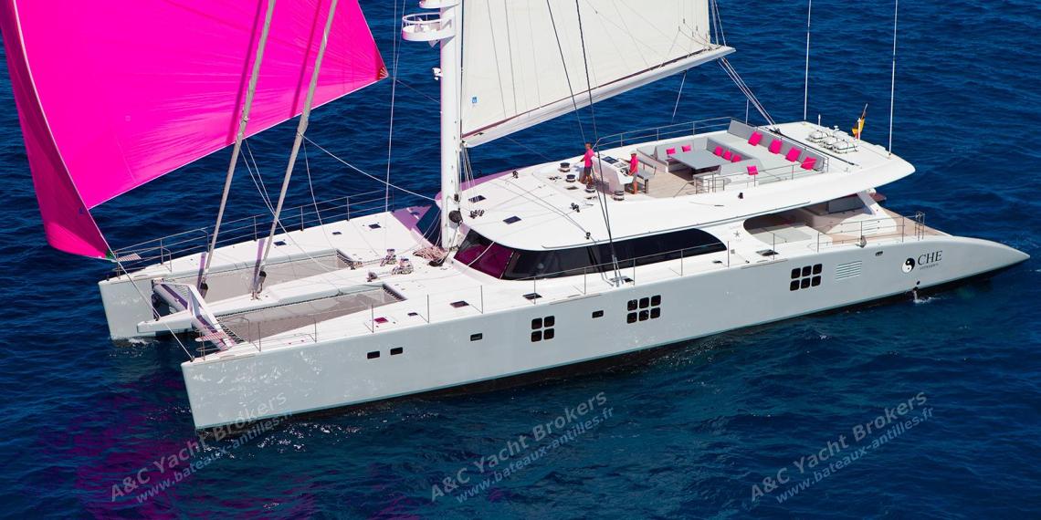 Sunreef Sunreef 114 : Navigating Sunreef Sunreef 114 : Navigating