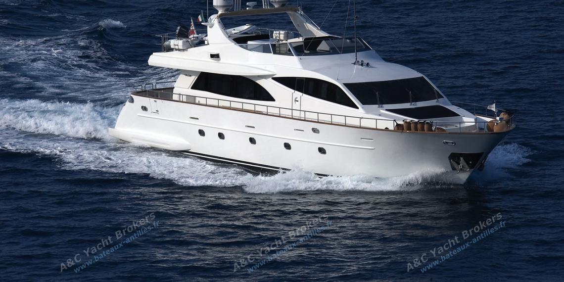 Falcon Yachts Falcon 90 : Falcon Yachts Falcon 90 :