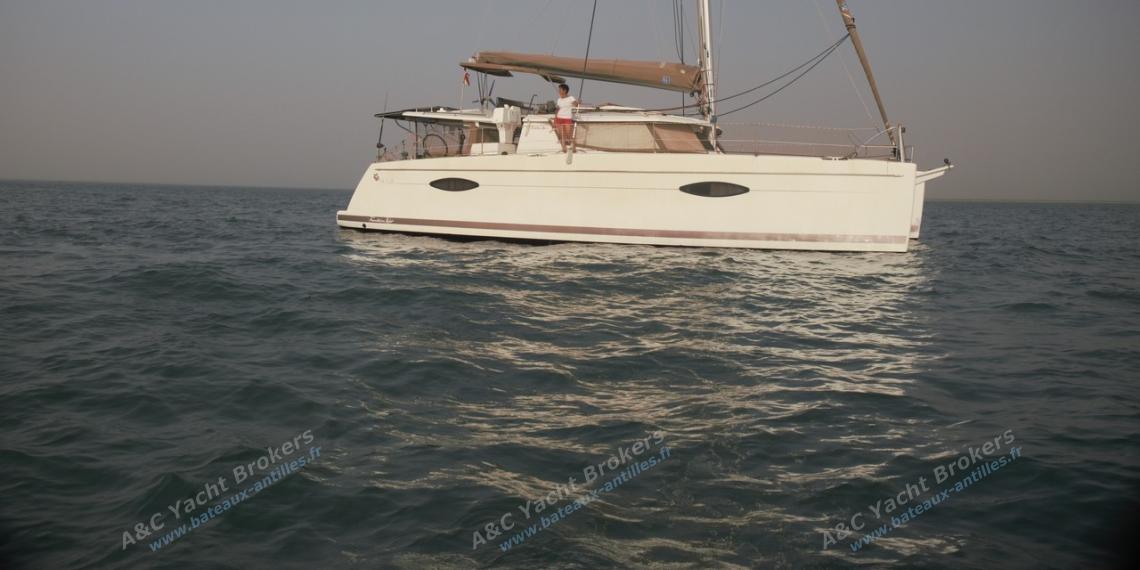 Fountaine Pajot Hélia 44 Quatuor : Fountaine Pajot Hélia 44 Quatuor :