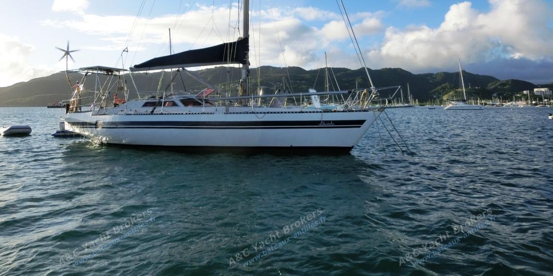 Yachting France Jouët 1300 : Yachting France Jouët 1300 :