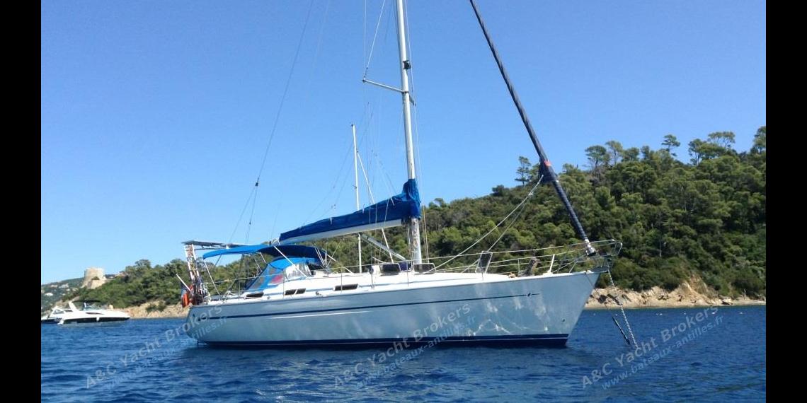 Bavaria 40: At anchorage Bavaria 40: At anchorage