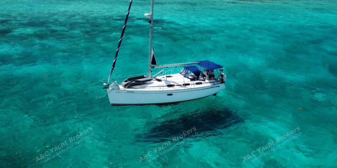 Bavaria 33 Cruiser : At anchor in Caraïbes Bavaria 33 Cruiser : At anchor in Caraïbes