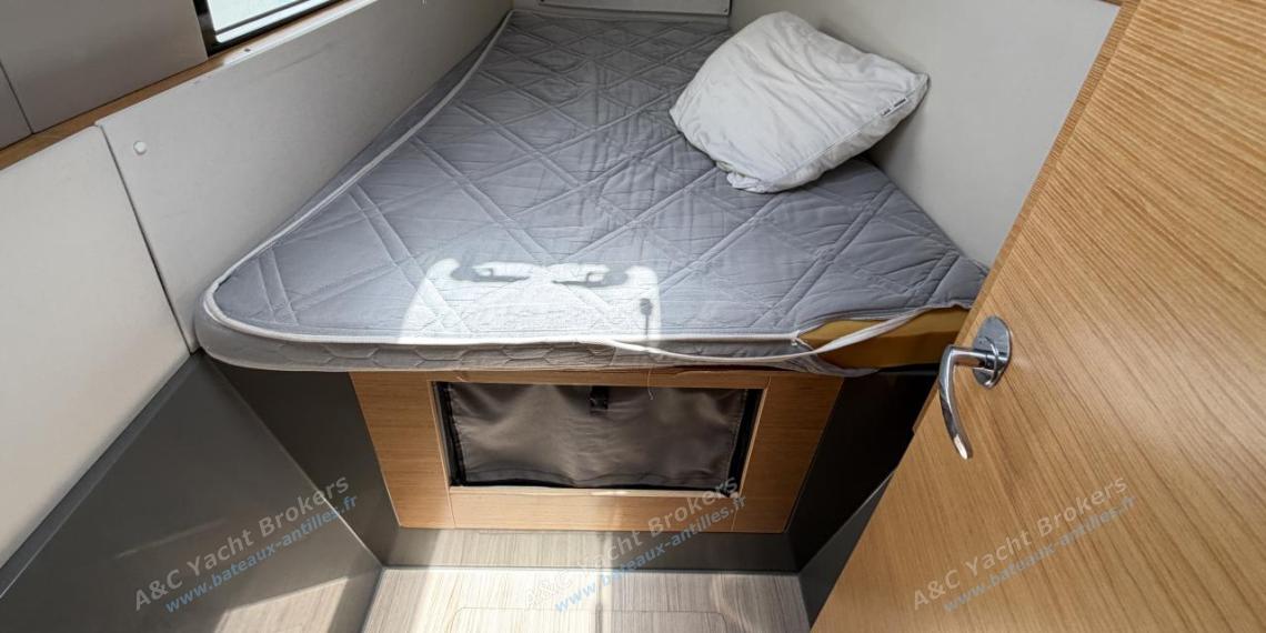 Nautitech 40 open : Port forward cabin Nautitech 40 open : Port forward cabin