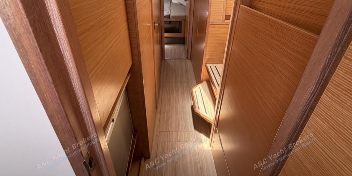 Nautitech 40 open : Starboard hull Nautitech 40 open : Starboard hull
