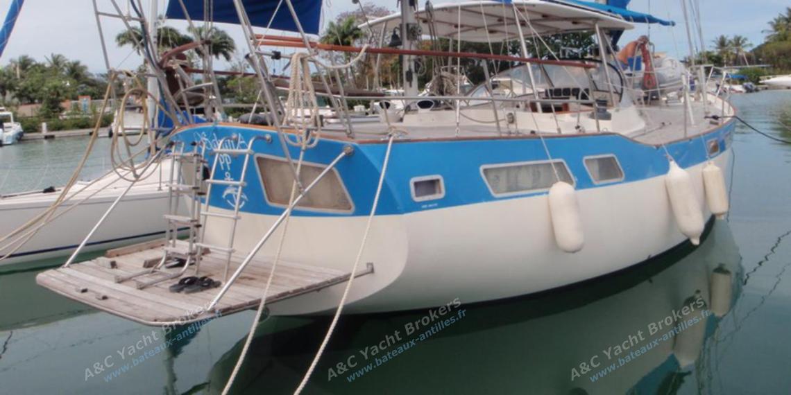 Wauquiez Amphitrite 43 : In marina other view Wauquiez Amphitrite 43 : In marina other view