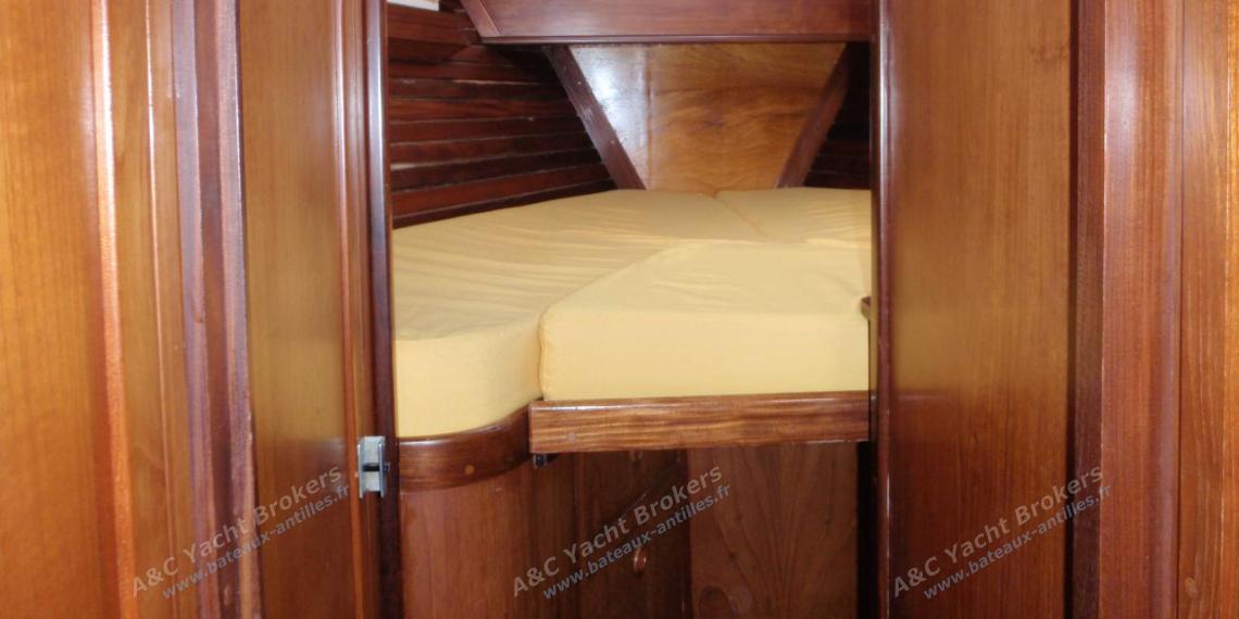 Wauquiez Amphitrite 43 : Forward cabin Wauquiez Amphitrite 43 : Forward cabin