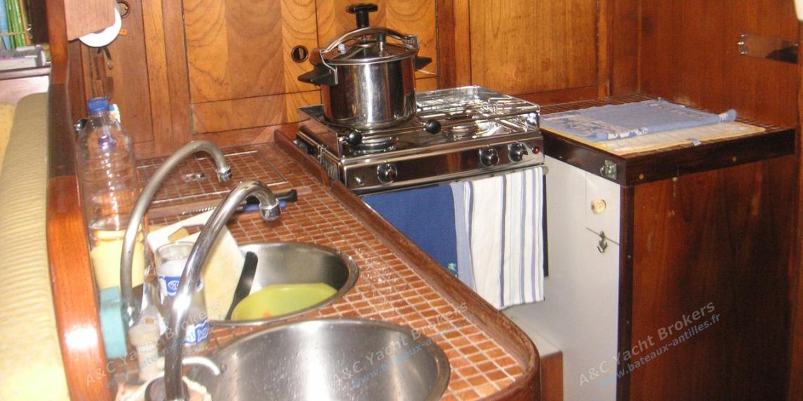 Wauquiez Amphitrite 43 : Galley Wauquiez Amphitrite 43 : Galley