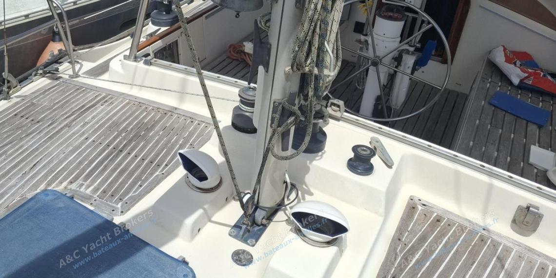 Wauquiez Amphitrite 43 : Central cockpit Wauquiez Amphitrite 43 : Central cockpit