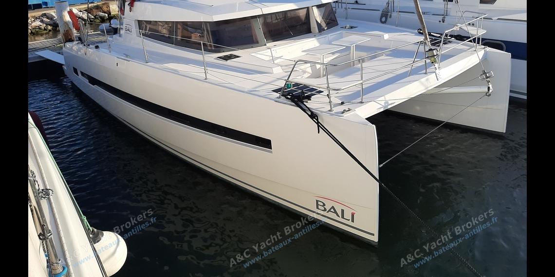 Bali 4.1: In the marina Bali 4.1: In the marina