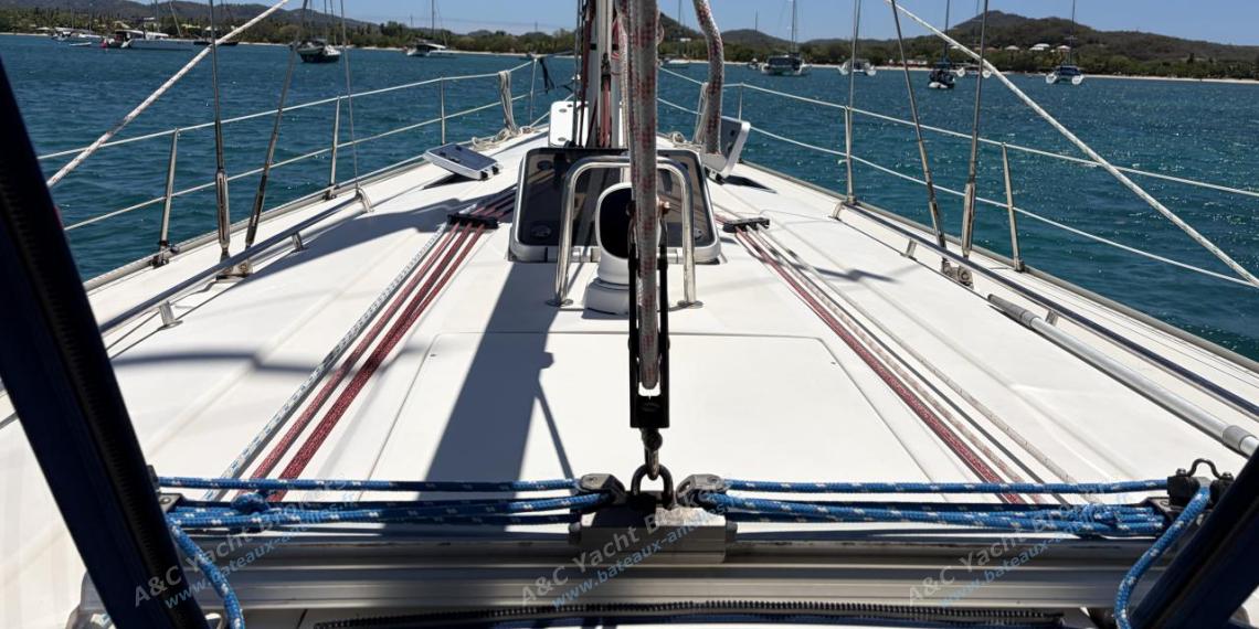 Bavaria 46 : Roof seen from the dodger Bavaria 46 : Roof seen from the dodger
