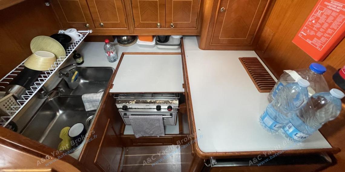 Belliure Yachts Belliure 41 : Galley U shape Belliure Yachts Belliure 41 : Galley U shape