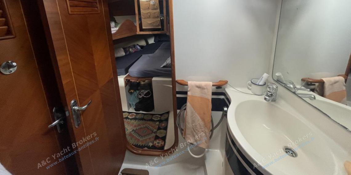 Belliure Yachts Belliure 41 : Forward shower room Belliure Yachts Belliure 41 : Forward shower room