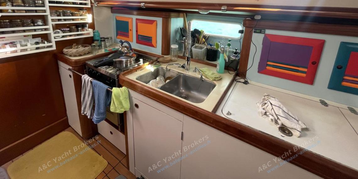 Bénéteau 50 : Galley other view Bénéteau 50 : Galley other view