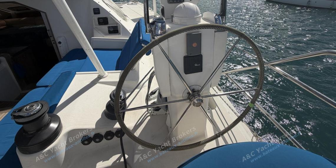 Catana 471 Owner Version : Starbaord helm station Catana 471 Owner Version : Starbaord helm station