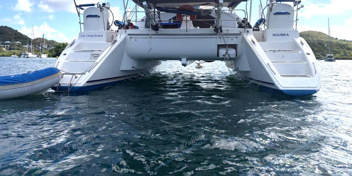 Catana 471 Owner Version : Skirt view Catana 471 Owner Version : Skirt view