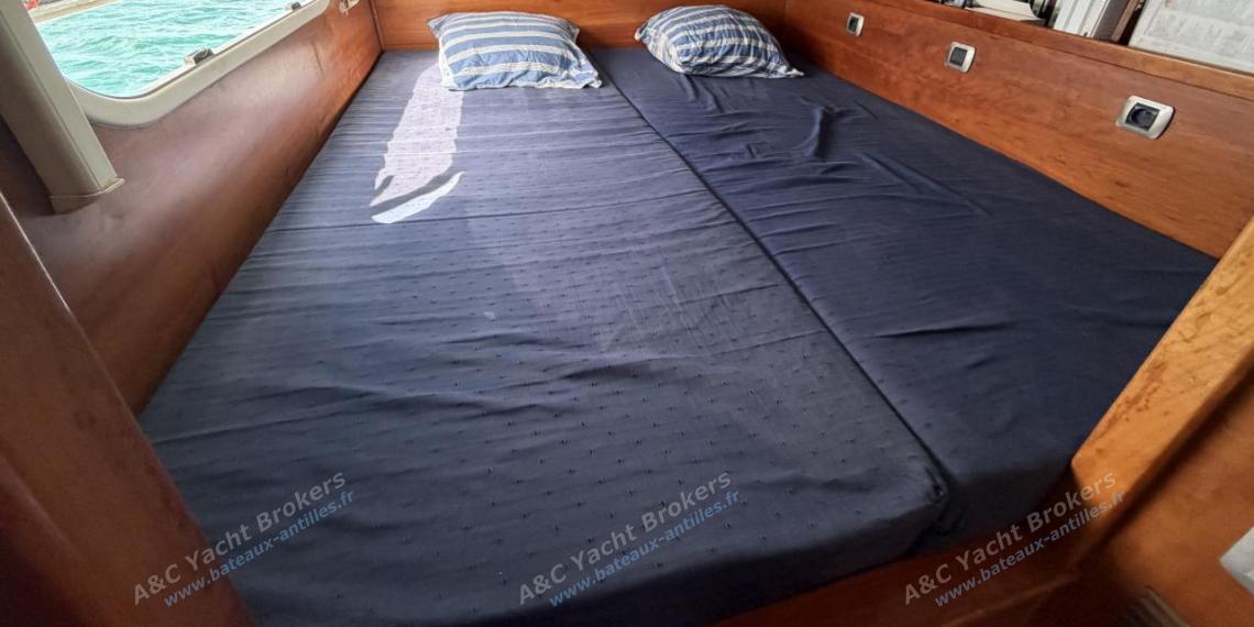 Catana 471 Owner Version : Aft starboard bed other view Catana 471 Owner Version : Aft starboard bed other view