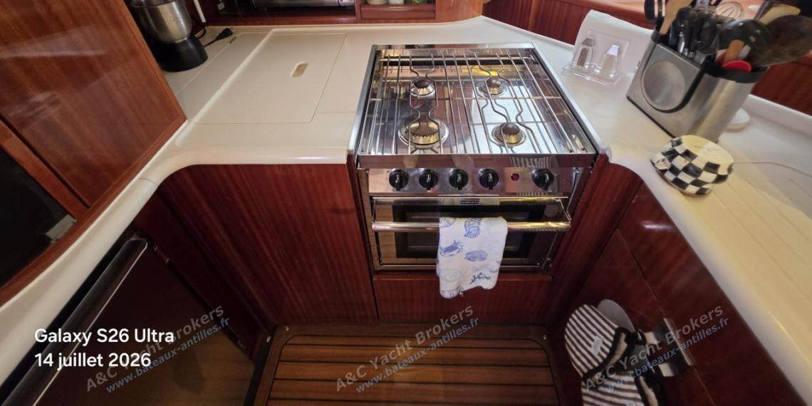 Catana Catana 582 : Galley other view Catana Catana 582 : Galley other view