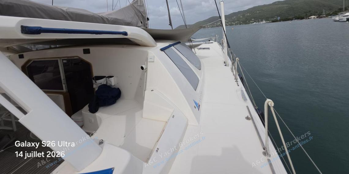 Catana Catana 582 : Starboard companionway Catana Catana 582 : Starboard companionway