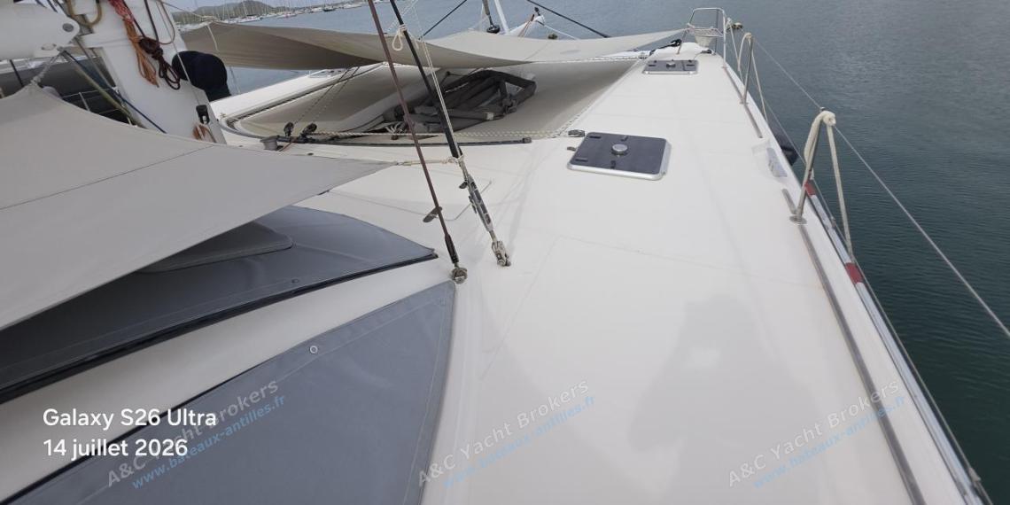 Catana Catana 582 : Starboard companionway other view Catana Catana 582 : Starboard companionway other view