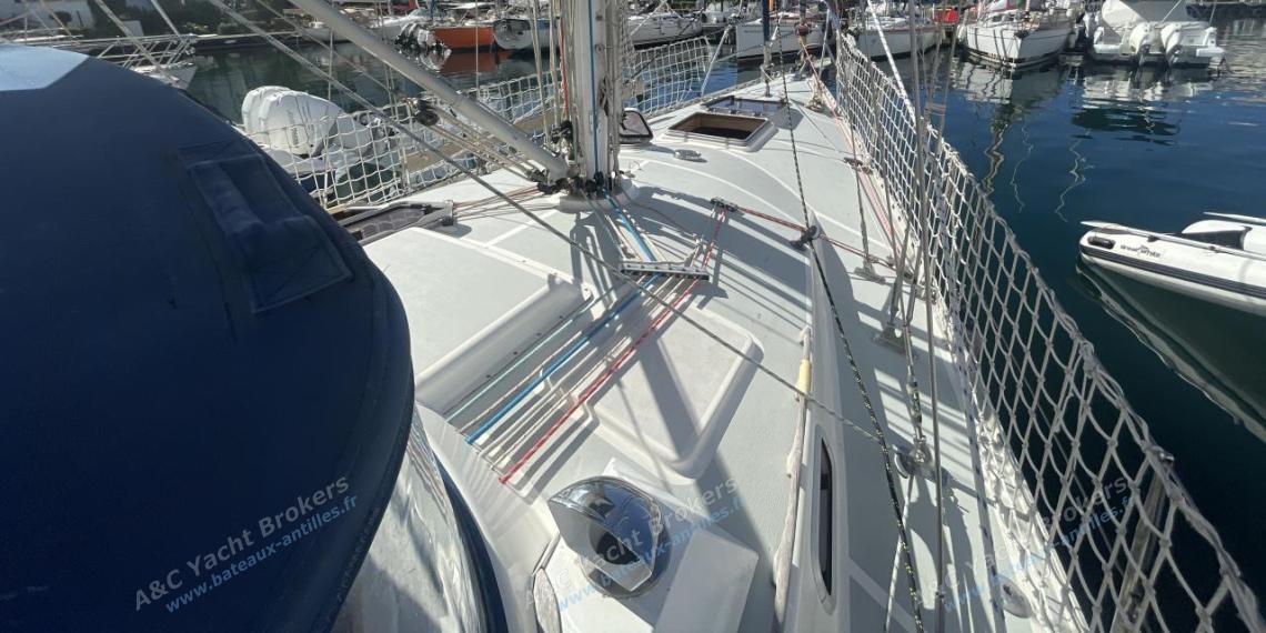 Ocean Bound Yachts Crossbow 40 : Starboard companionway other view Ocean Bound Yachts Crossbow 40 : Starboard companionway other view