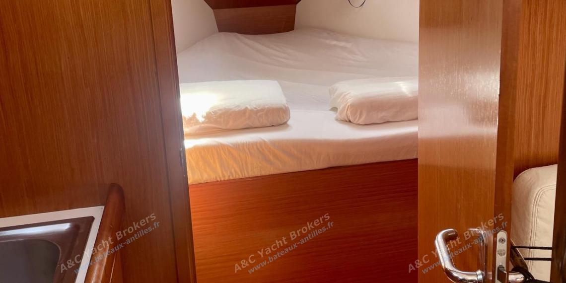 Bénéteau Cyclades 39.3 : Forward cabin Bénéteau Cyclades 39.3 : Forward cabin