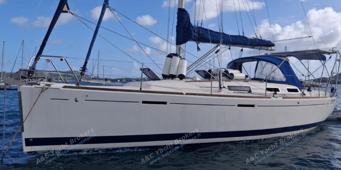 Dufour 365 Grand Large : At anchor in Martinique Dufour 365 Grand Large : At anchor in Martinique