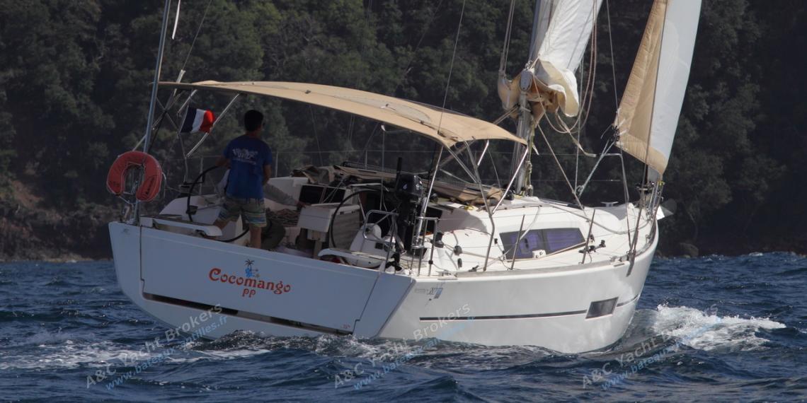 Dufour 382 GL : Navigating Dufour 382 GL : Navigating