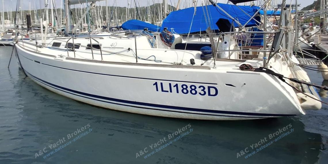 Dufour 40 Performance : En marina autre vue Dufour 40 Performance : En marina autre vue