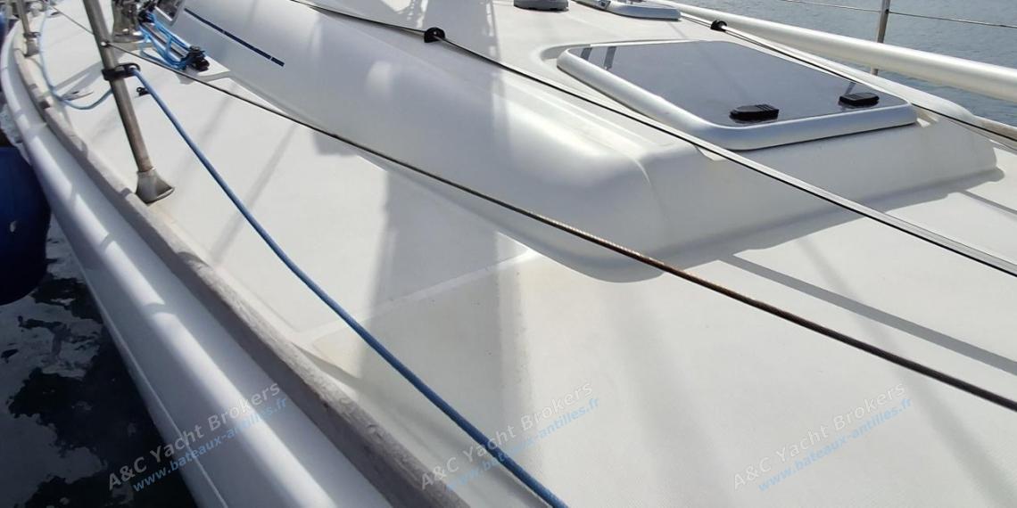 Dufour 40 Performance : Roof autre vue Dufour 40 Performance : Roof autre vue