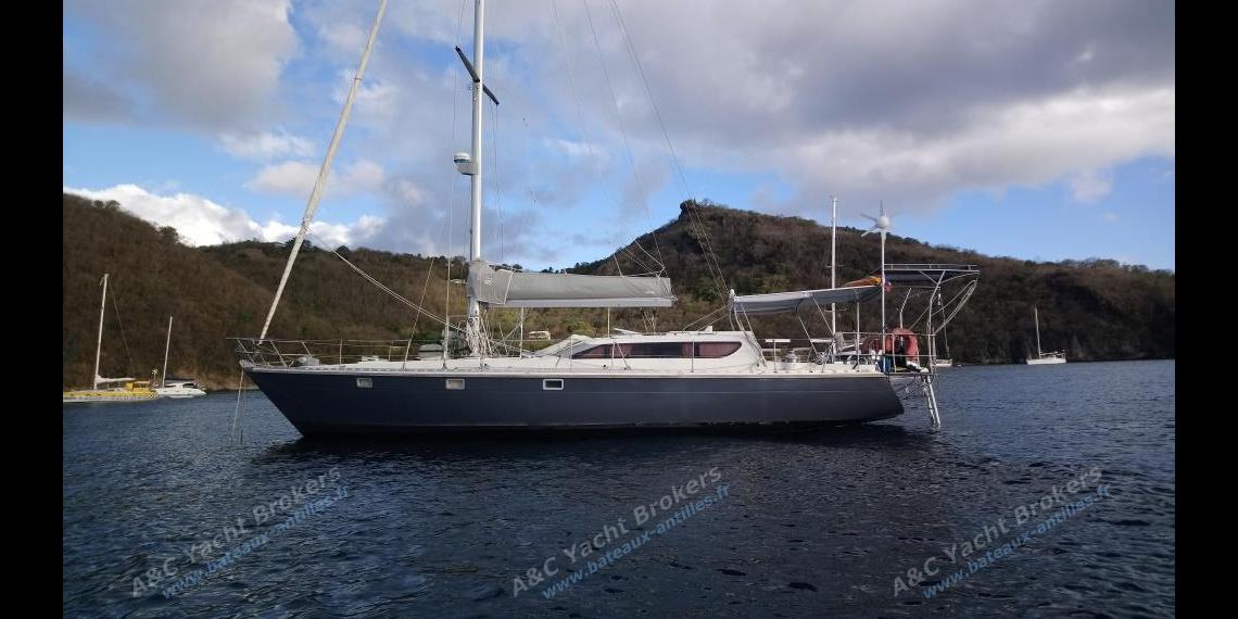 Dynamique 52: At anchorage Martinique Dynamique 52: At anchorage Martinique