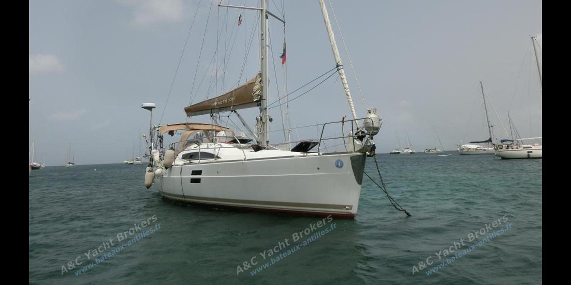 Elan 40 Impression : At anchor in Martinique Elan 40 Impression : At anchor in Martinique