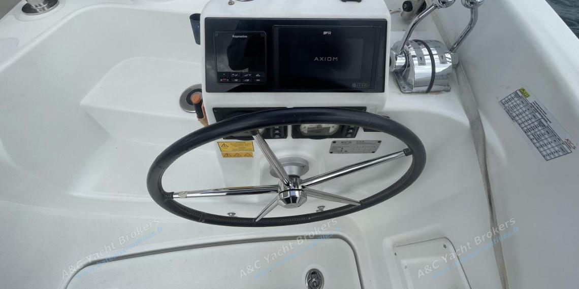 Excess Excess 11 : Starboard helm station Excess Excess 11 : Starboard helm station