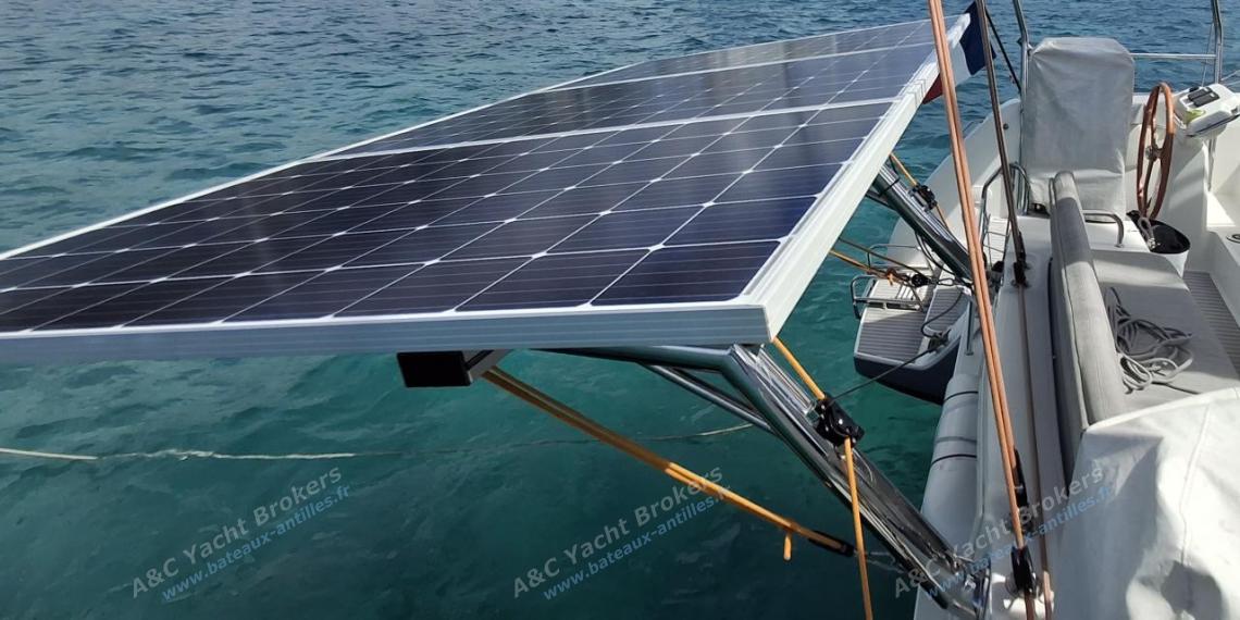 Excess 12 : Solar panels Excess 12 : Solar panels