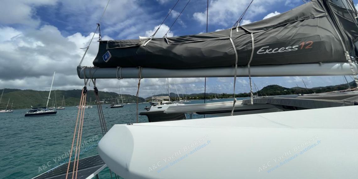 Excess 12 : Laz-bag Excess 12 : Laz-bag